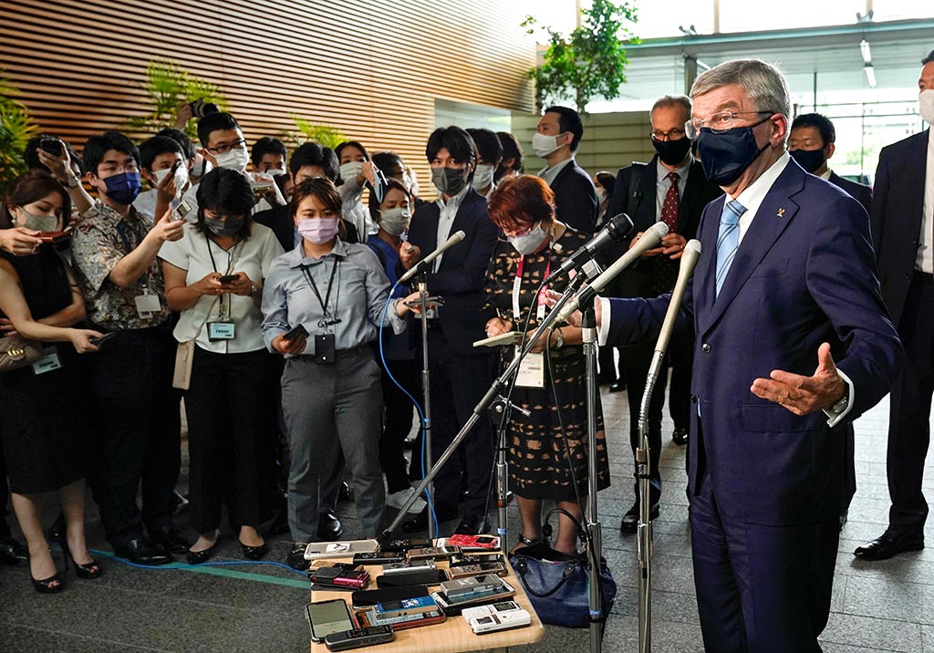 Глава МОК Бах предупредил о недопустимости политических протестов на подиуме Игр в Токио