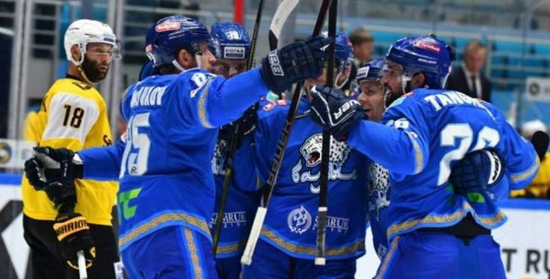 «Барыс» обыграл «Сибирь» в гостях и одержал четвертую подряд победу в КХЛ