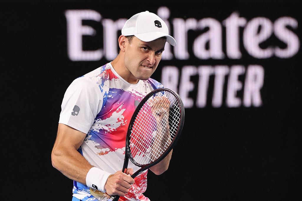 Аслан Карацев за 4 часа 52 минуты пробился во второй круг Australian Open