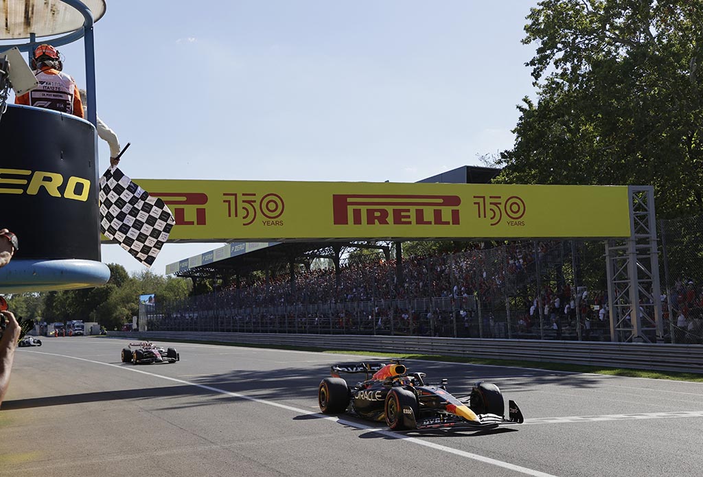 Ферстаппен выиграл Гран-при Италии и одержал одиннадцатую победу в сезоне