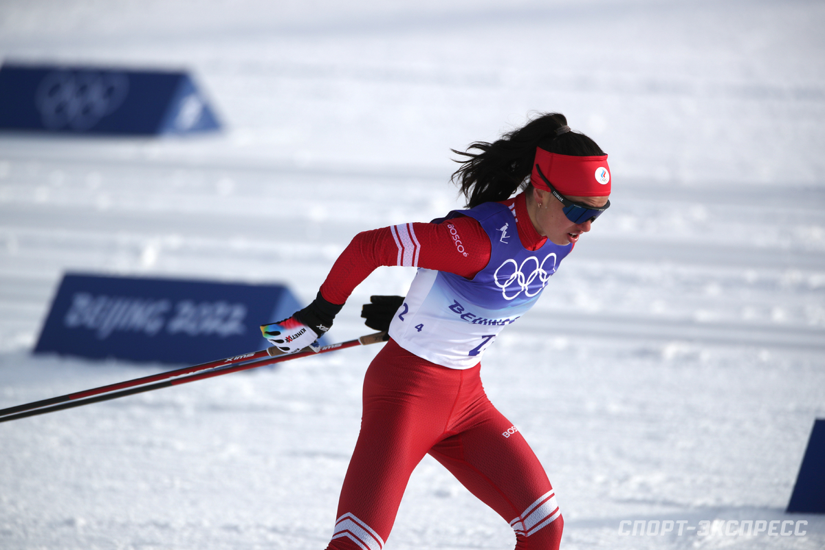 Степанова Олимпийская чемпионка лыжи