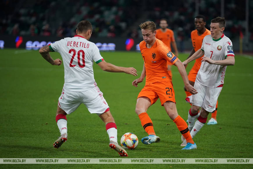 Сборная Беларуси по футболу уступила Нидерландам в квалификационном матче ЧЕ-2020