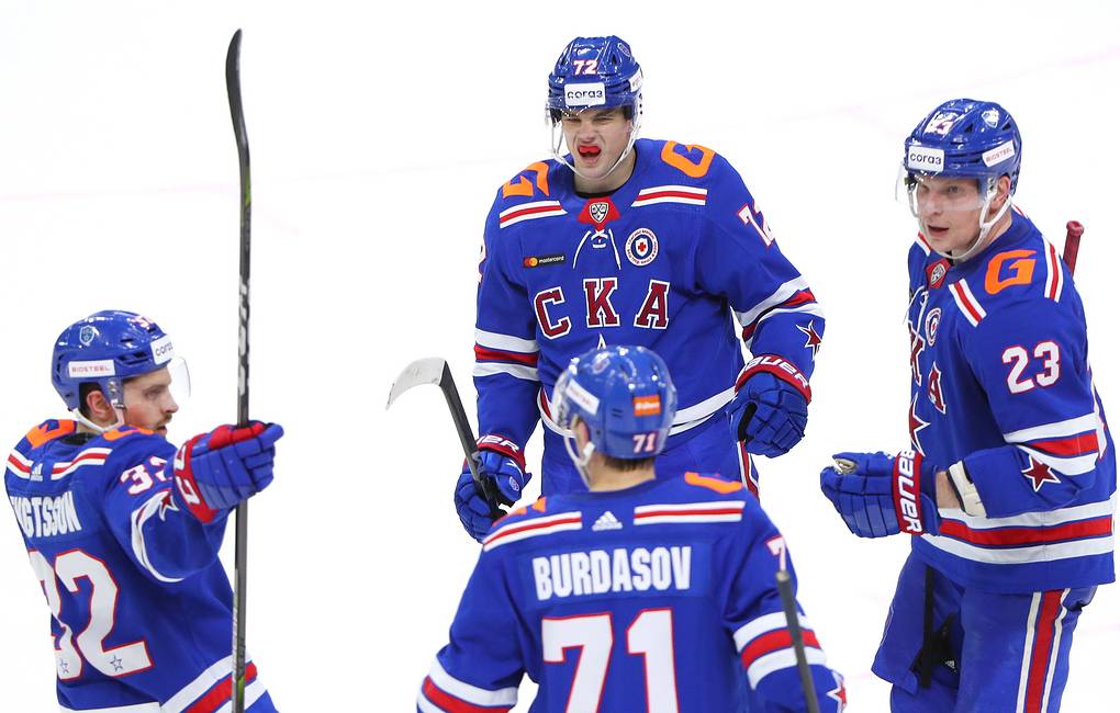Хет-трик Галимова принес СКА победу над «Авангардом» в матче КХЛ