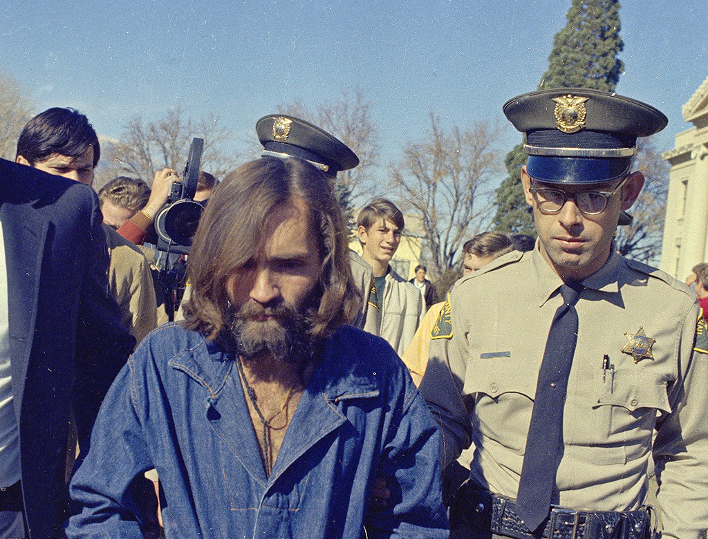 charles manson two points of view on a killers personality essay Look down on me, you will see a fool look up at me, you will see your lord look straight at me, you will see yourself — charles manson. charles manson two points of view on a killers personality essay Look down on me, you will see a fool look up at me, you will see your lord look straight at me, you will see yourself — charles manson.