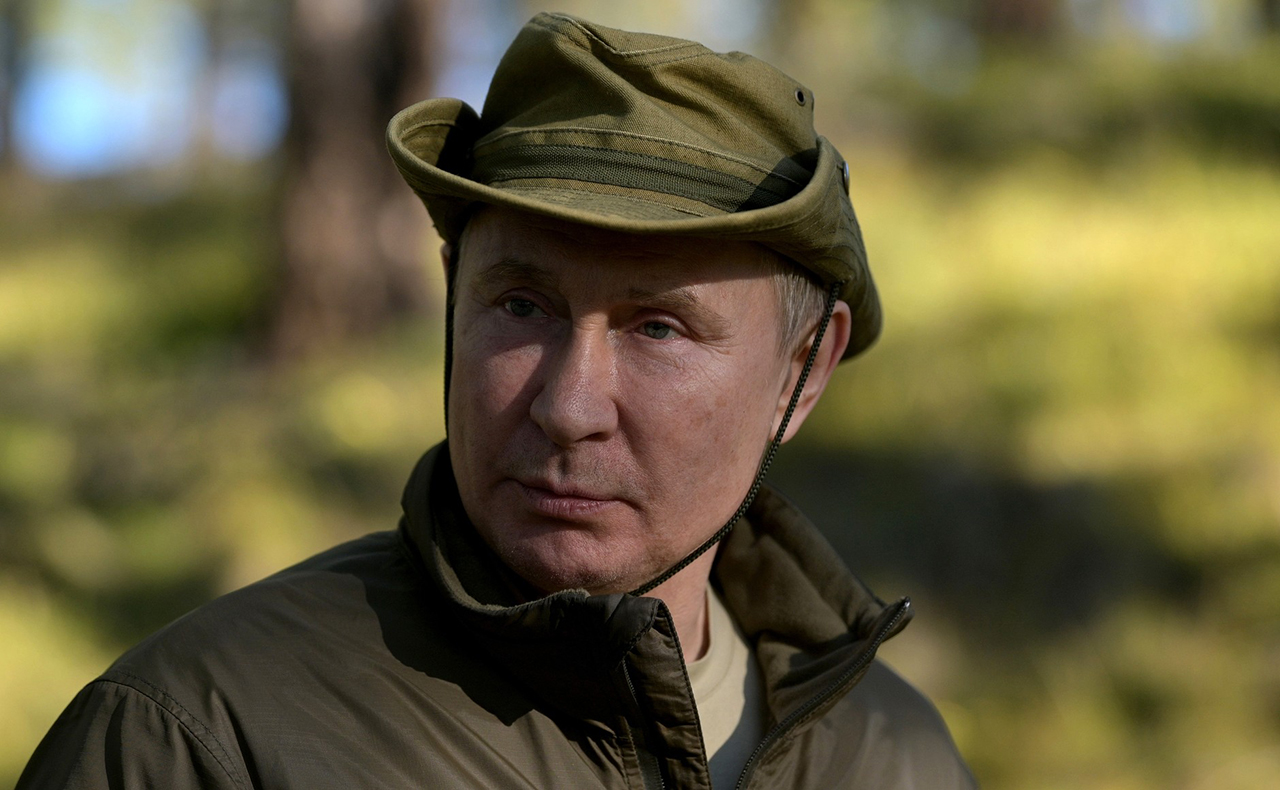 Как Путин провел свой брутальный отпуск. Опять в Сибири и опять с Шойгу в болотниках