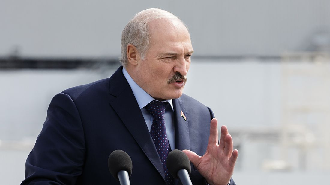 Тихонов — про Лукашенко: «Суровость закона говорит о его человеколюбии»