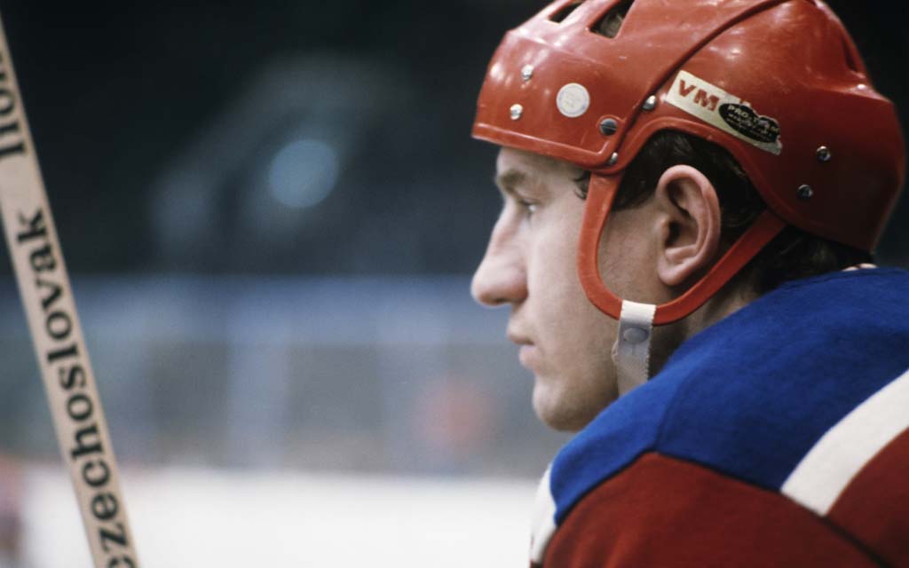 «Был одним из самых мужественных хоккеистов». 80 лет назад родился Евгений Мишаков