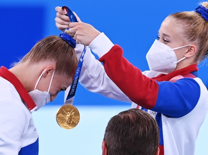 Три золота не вывели Россию в топ-3 медального зачета. Но США и Китай совсем близко