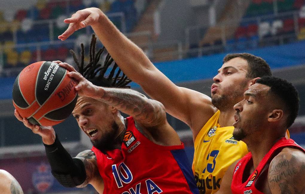 ЦСКА обыграл «Маккаби» и одержал первую победу в сезоне баскетбольной Евролиги