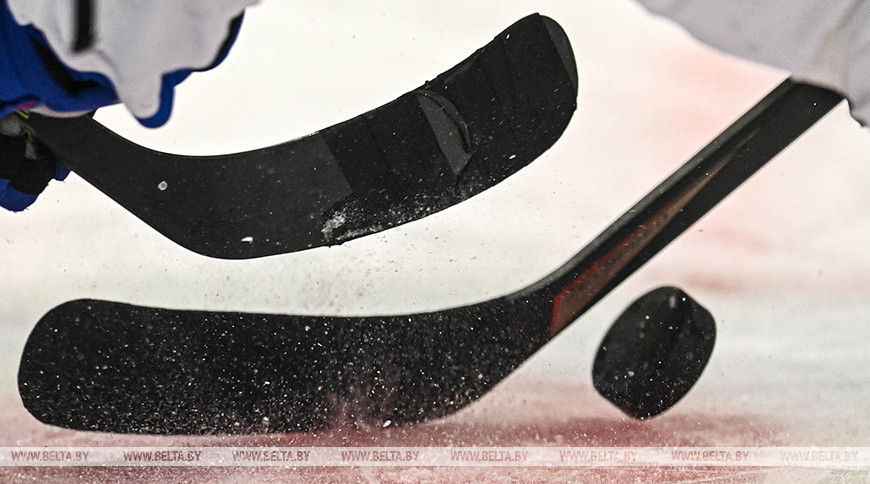 Хоккеисты сборной Беларуси победили россиян в стартовом матче зимнего ЕЮОФ в Финляндии