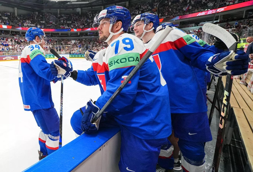 Хоккеисты сборной Словении покинули элитный дивизион после поражения на ЧМ