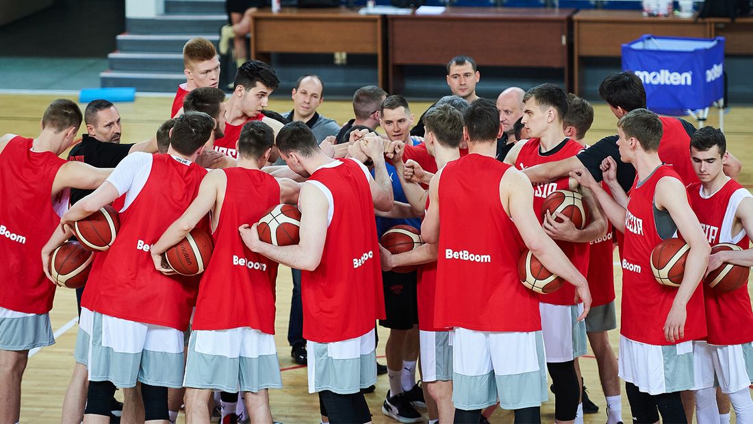 Российские баскетболисты обыграли турок в товарищеском матче