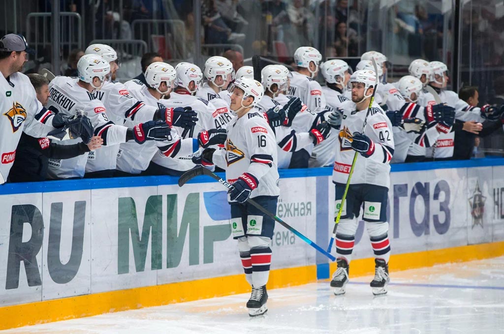 «Металлург» продлил победную серию в КХЛ