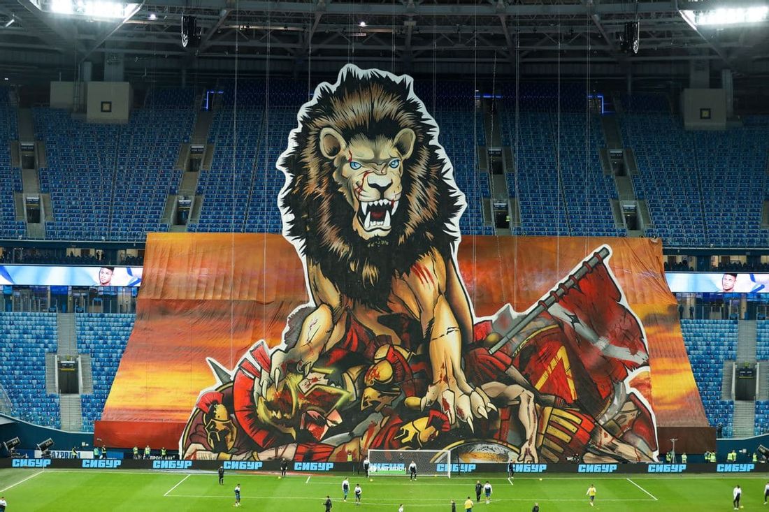 «Зенит» подготовил агрессивный перфоманс к матчу со «Спартаком» — лев на поверженном гладиаторе: фото
