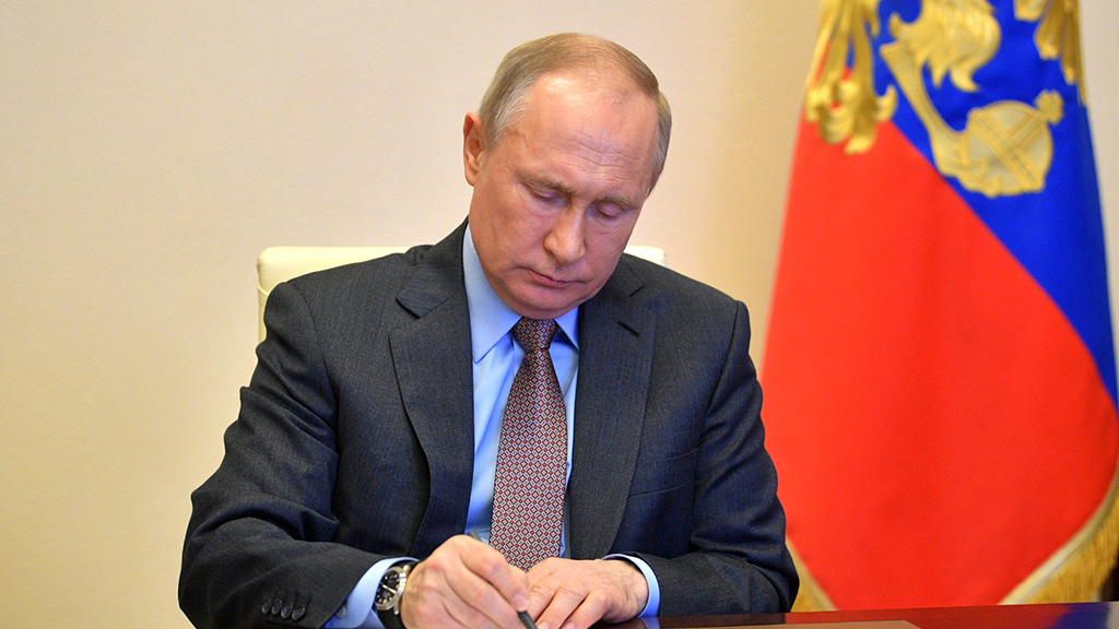Путин подписал распоряжение об изменении статуса турнира по пятиборью