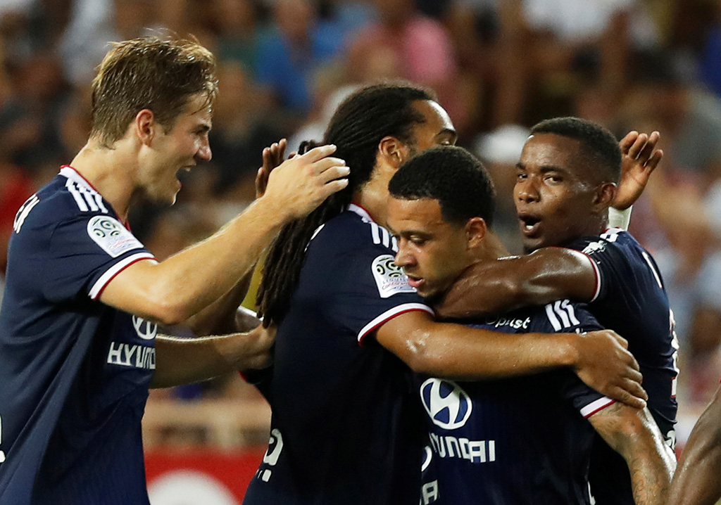 «Лион» вышел в четвертьфинал Кубка французской футбольной лиги