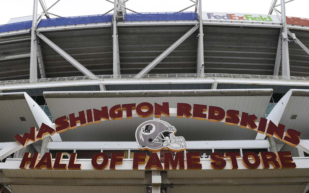 «Вашингтон Редскинз» сменит название и логотип