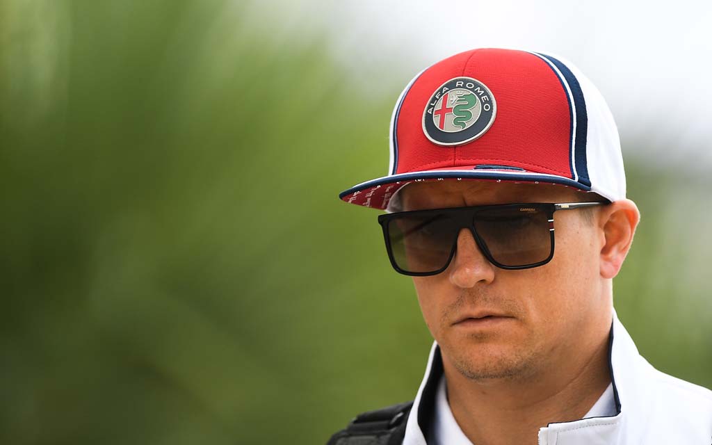 Болид Райкконена загорелся во время второй практики этапа Гран-при «Формулы-1» в Абу-Даби