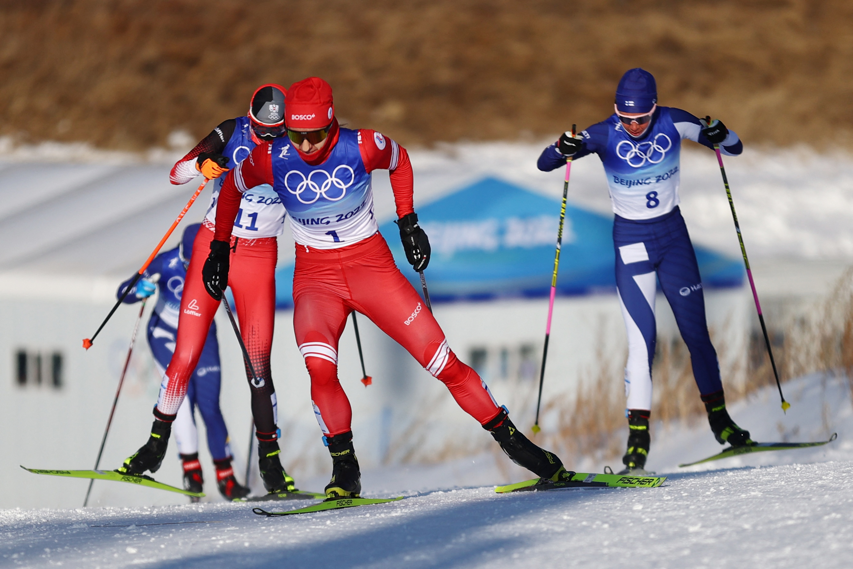 Лыжные гонки сегодня мужчины 10 км. Ступак Непряева Степанова.