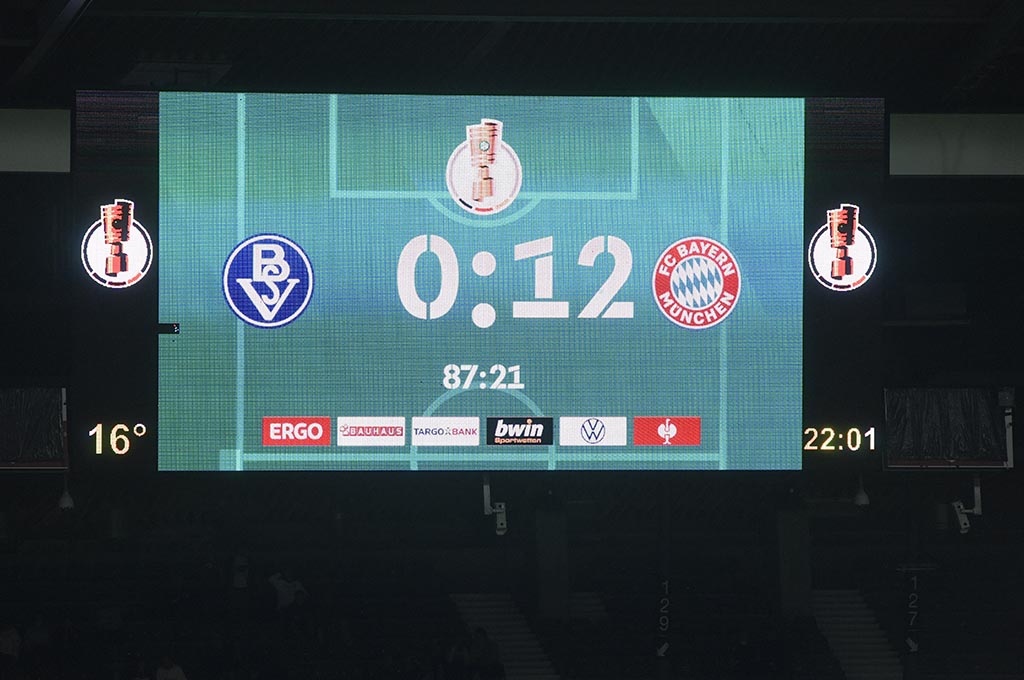 «Бавария» победила со счетом 12:0 в матче Кубка Германии по футболу