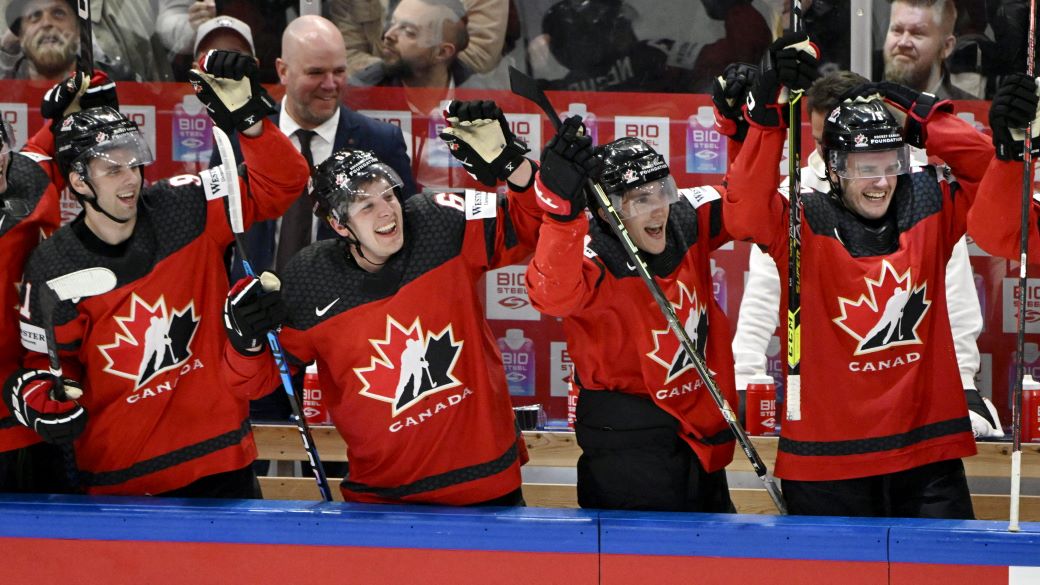 Канада 28-й раз стала чемпионом мира, превзойдя достижение СССР и России