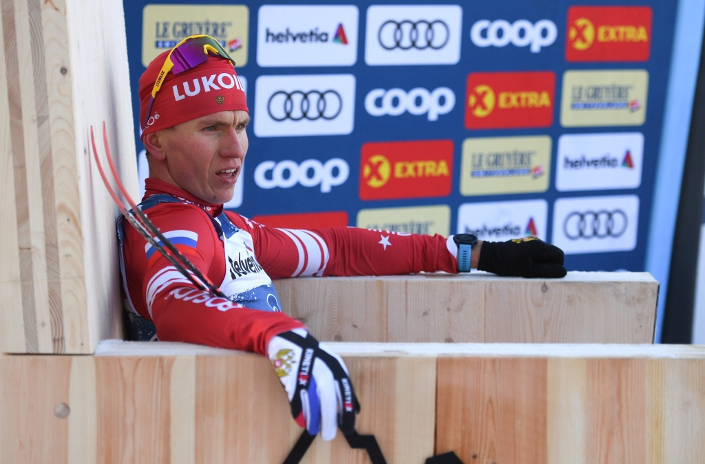Cтартовавший первым на последнем этапе в пасьюте Большунов стал седьмым в «Ски Туре»