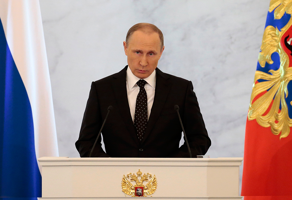 Путин заявил, что в отношениях России и США наблюдается деградация доверия Путин заявил, что в отношениях России и США наблюдается деградация доверия