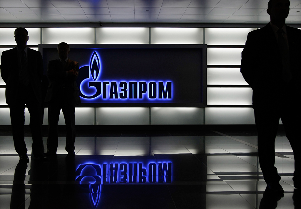 СМИ: «Газпром» может стать главным спонсором команды «Формулы-1» «Рено» или «Альфа Таури»