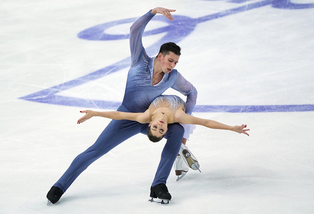 Российские пары и танцоры взяли золото на Гран-при России, но есть нюанс