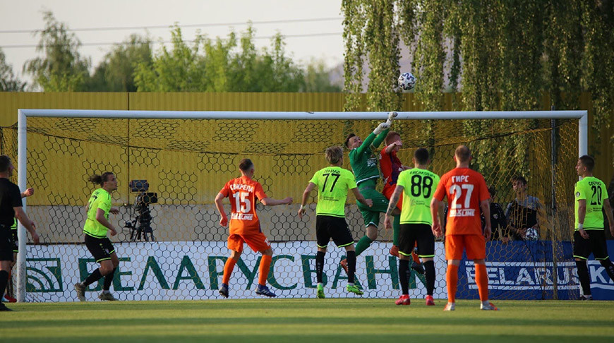 «Шахтер» поднялся на второе место в таблице футбольного чемпионата Беларуси