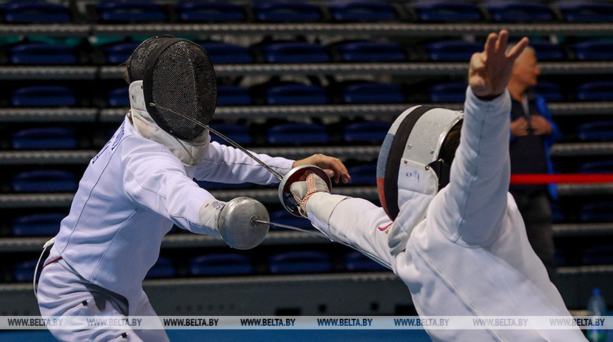 Белорус Марк Семоненко взял серебро чемпионата Союзного государства по фехтованию