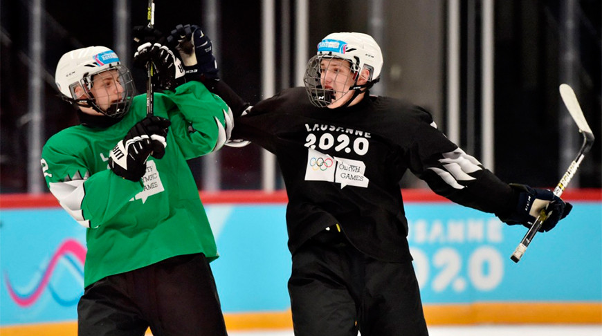Белорусские хоккеисты пробились в полуфинал III зимних юношеских Олимпийских игр