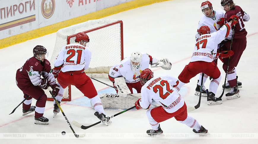 Хоккеисты сборной Беларуси в овертайме уступили Латвии во втором туре молодежного ЧМ в Минске