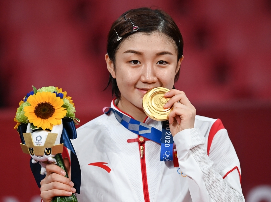 Китаянка Мэн Чэнь выиграла золото Олимпиады-2020 в настольном теннисе