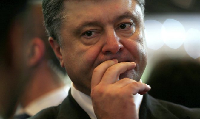 Порошенко: Киев может построить защитные сооружения в Донбассе