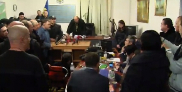 Основного укропа доставят в суд принудительно