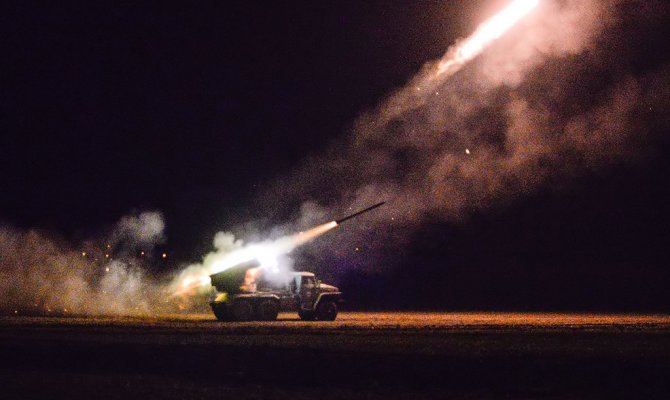 Ополченцев сдвигают к Донецку
