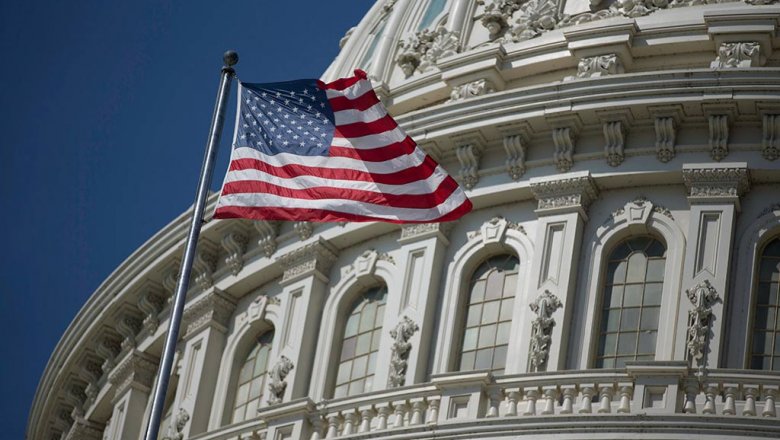 Сенат США принял бюджет на $1,3 трлн до конца финансового года Сенат США принял бюджет на $1,3 трлн до конца финансового года