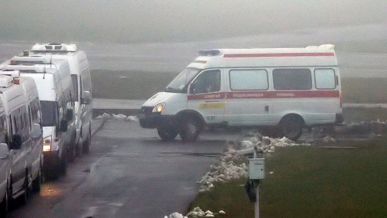 За пострадавшими в трагедии на КАД прилетал вертолет За пострадавшими в трагедии на КАД прилетал вертолет