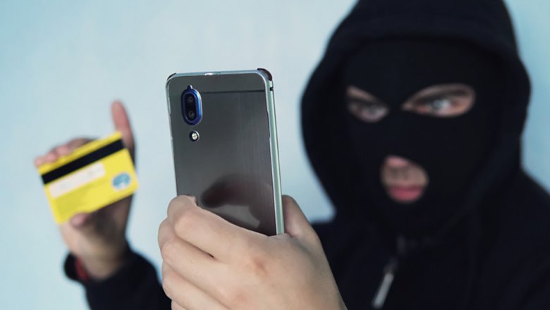 В РФ предупредили о звонках мошенников с номеров Сбербанка