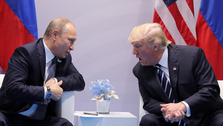 Кремль откликнулся на заявления о "тайной встрече" Путина и Трампа