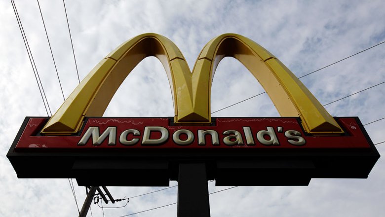 McDonald’s в Москве оштрафовали на 5,5 млн руб. после проверок Роспотребнадзора