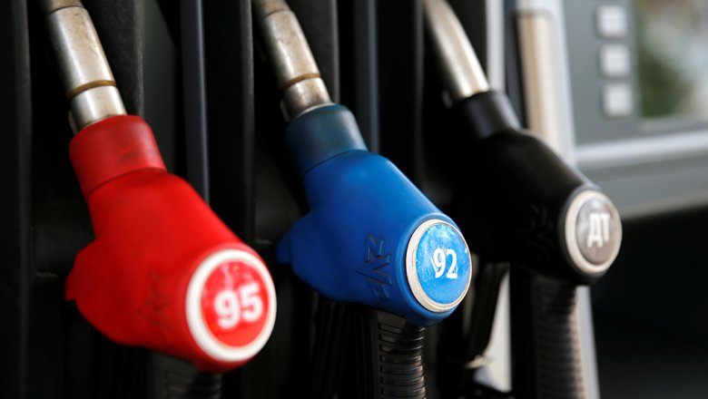В правительстве оценили угрозу роста цен на бензин — URA.RU