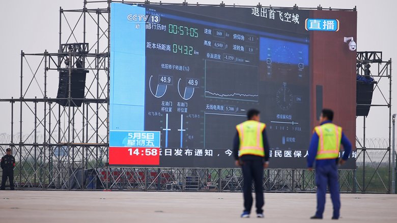 В КНР провели тестовые полеты авиалайнера собственного производства: появились фото и видео