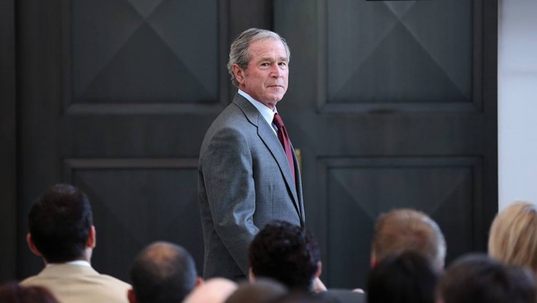 Буш-младший обвинил РФ во вмешательстве в американские выборы