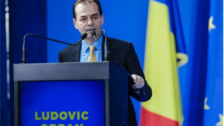Румынский премьер получил штраф за отсутствие маски и курение